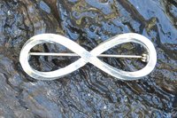 Infinity Loop Brooch. Hand Cast Pewter.