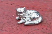 Pewter Kitten Figurine – Elegant with a Playful Edge. Hand Cast Pewter.