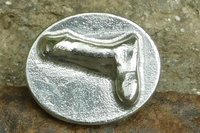 Porte-Bonheur Pénis, Cadeau Pénis, Cadeau Erotique, Fait Main en Etain, par William Sturt aux Etains de Jumilhac
