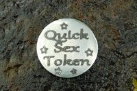 Jeton Érotique, Coupon Quick Sex, Jeton BDSM, Accessoires BDSM, Jeton de Soumise, Fait à la Main en Etain, Les Etains de Jumilhac