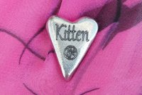 Kitten (Chaton), Jeton Érotique BDSM, Accessoires BDSM, Jeton de Soumise, Fait à la Main en Etain, par William Sturt des Etains de Jumilhac