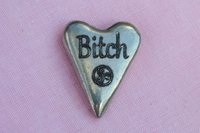Bitch (Chienne), Jeton Érotique BDSM, Accessoires BDSM, Jeton de Soumise, Fait à la Main en Etain, par William Sturt des Etains de Jumilhac