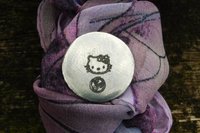 Porte-Bonheur Kitty, Jeton Érotique BDSM, Accessoires BDSM, Jeton de Soumise, Fait à la Main en Etain, Les Etains de Jumilhac