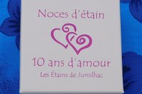 Bracelet Personnalisé avec Charm Rond en Étain et Gravure de Vos Initiales - Cordon Réglable en Plusieurs Couleurs