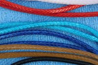 Bracelet Personnalisé avec Charm Rond en Étain et Gravure de Vos Initiales - Cordon Réglable en Plusieurs Couleurs