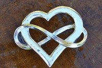 Heart with Infinity Loop Brooch – Symbol of Polyamory. Hand Cast Pewter.