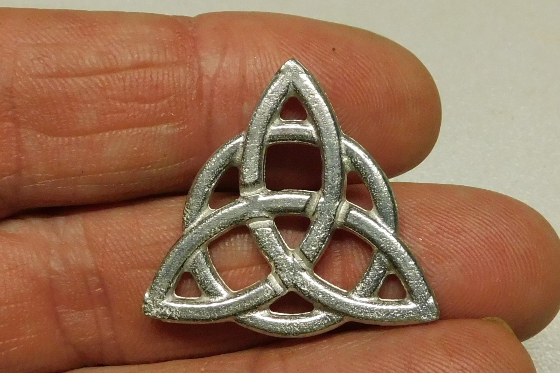 Triquetra Brooch. Hand Cast Pewter.
