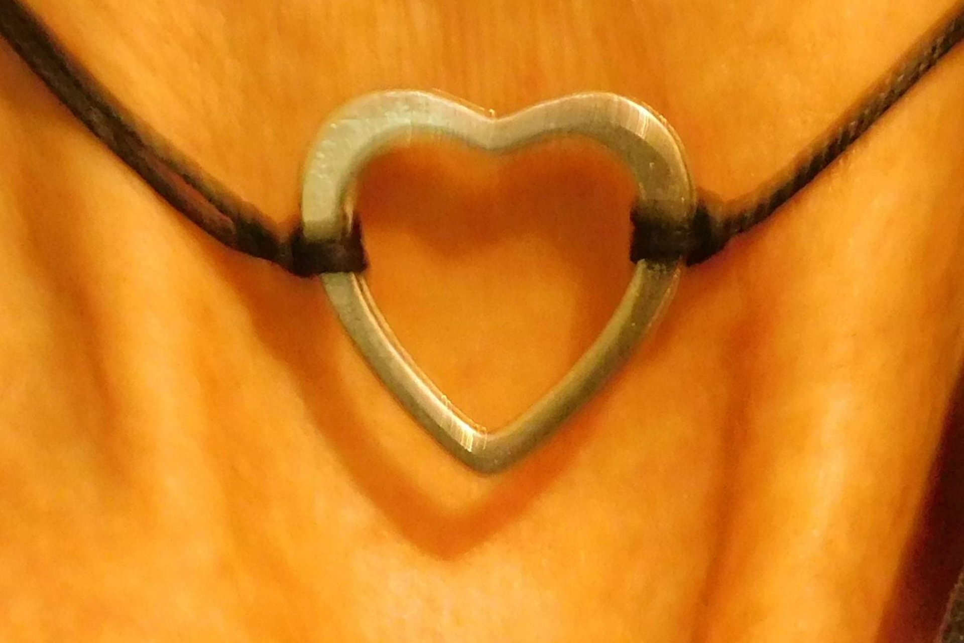 Heart-Shaped Day Collar – Symbol of Commitment and Trust. Hand Cast Pewter.