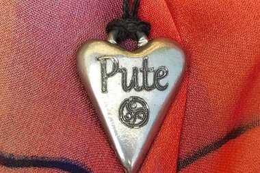 BDSM Pendant - Engraved ‘Pute’ (Whore), Adjustable Waxed Cord