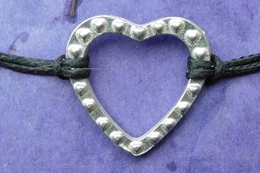 Hearts Galore Day Collar – Symbol of Commitment and Trust. Hand Cast Pewter.